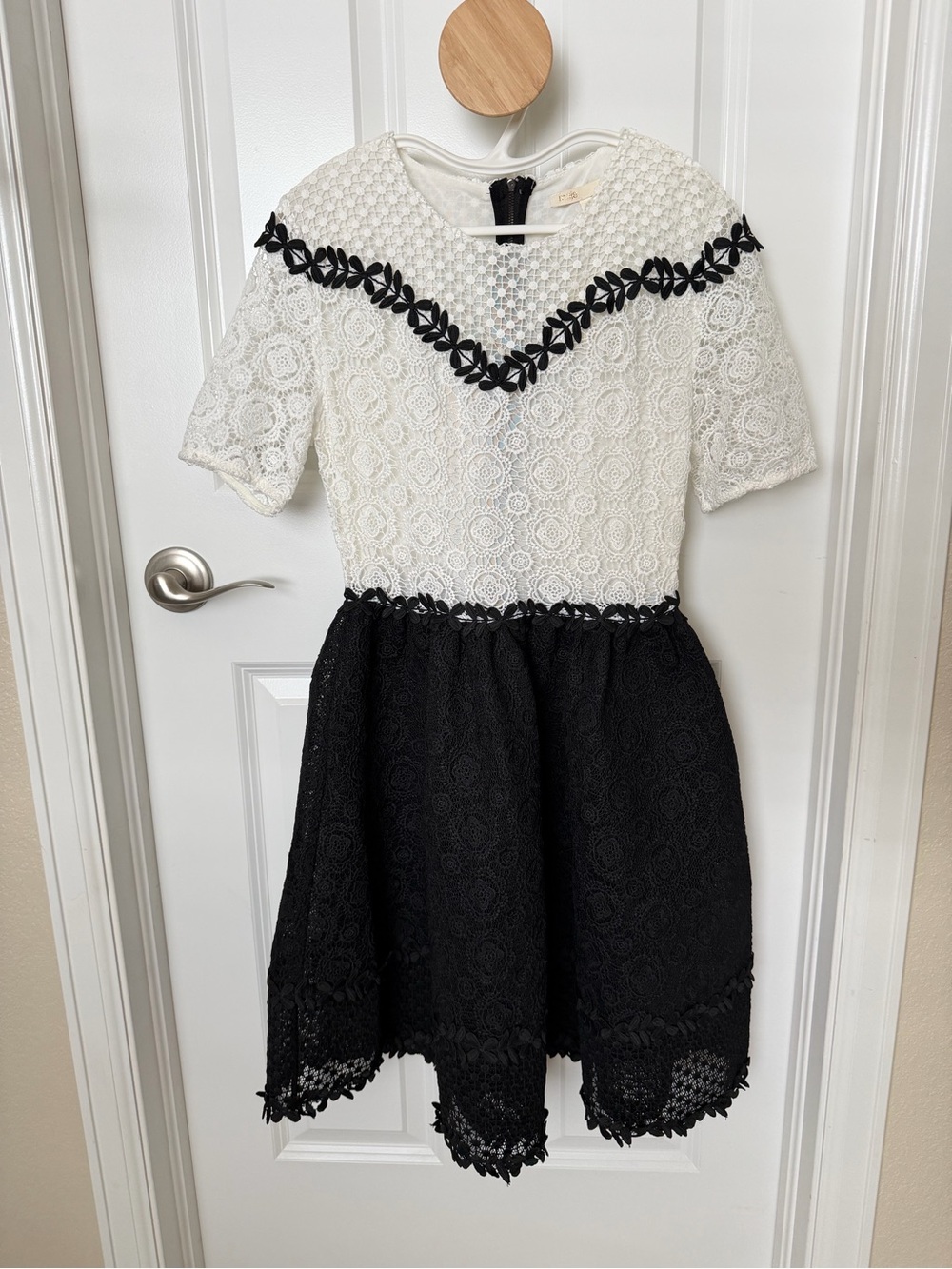 Maje Renard Black White Lace Fit & Flare Dress Size 1 NWT